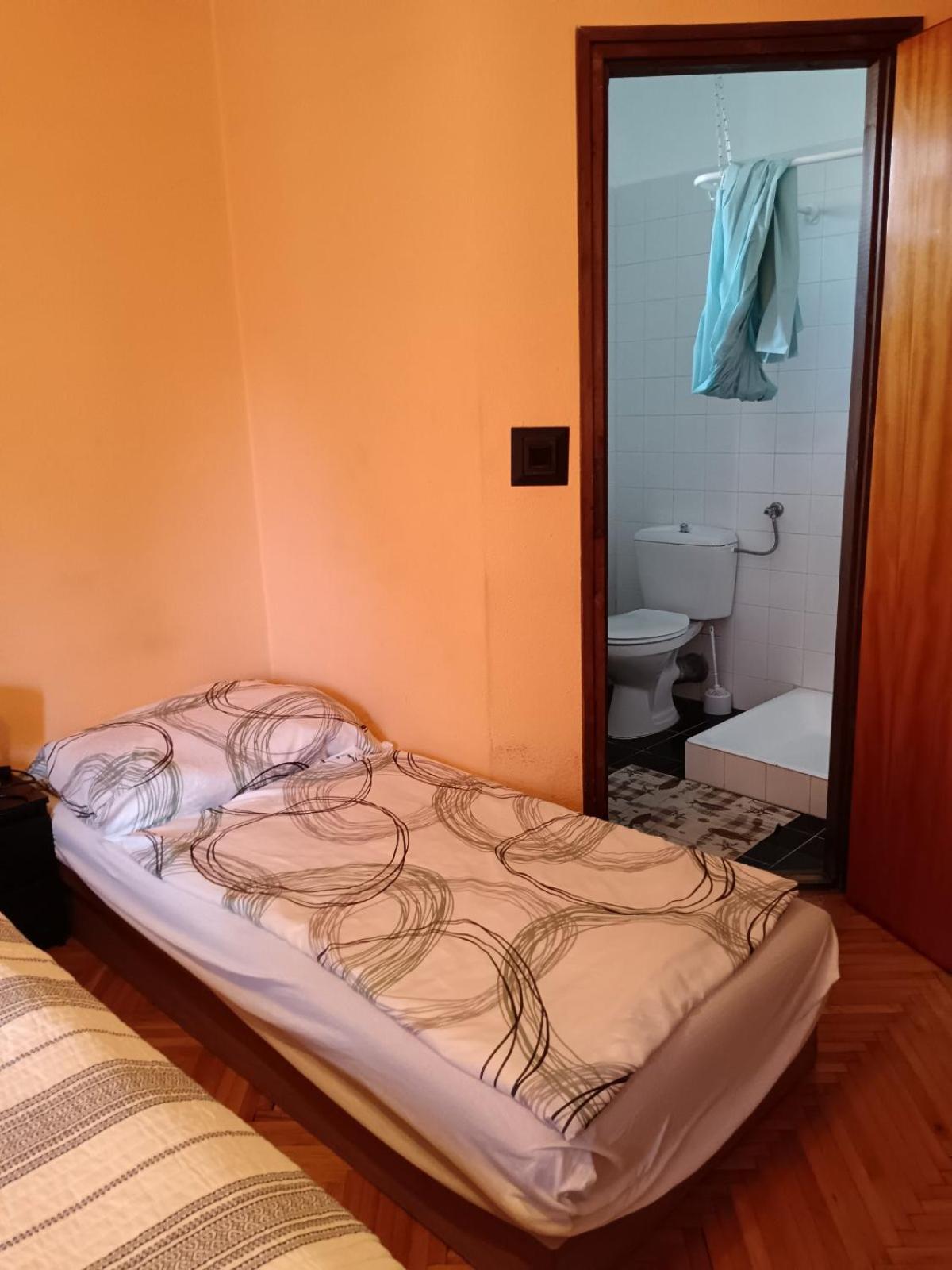 Szuzanna Fenyves Panzio Bed & Breakfast ชิโอฟก ภายนอก รูปภาพ